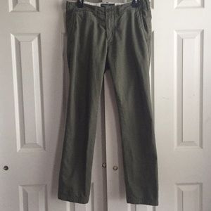 Abercrombie & Fitch Green Chino Pant- 30/32